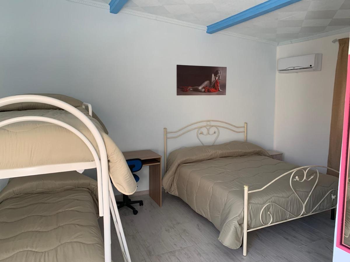 Casa Acito Bed & Breakfast Stornara Bagian luar foto