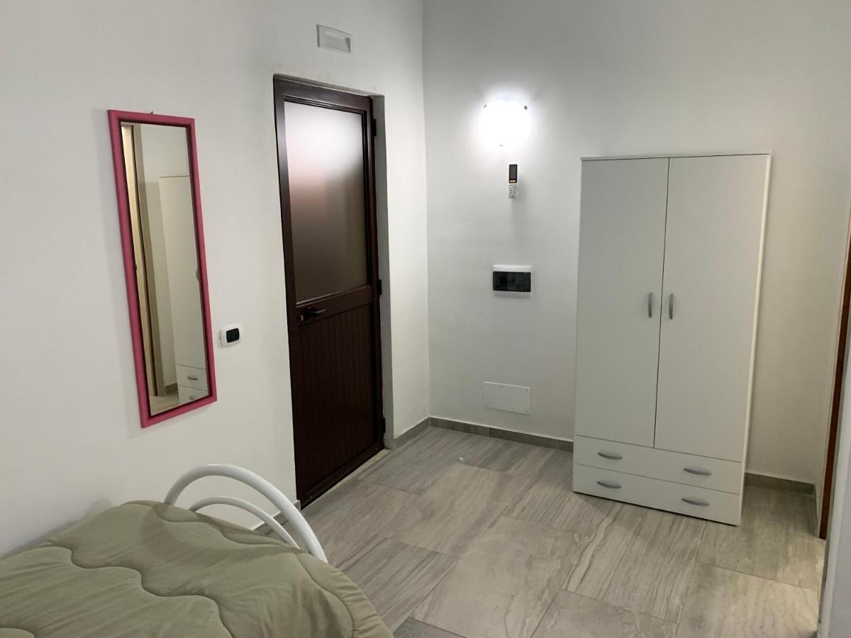 Casa Acito Bed & Breakfast Stornara Bagian luar foto